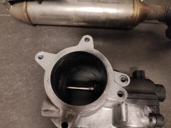 VW T5, 2.5tdi, 128kw EGR ventil originál+chladič EGR - 5