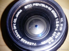 Fotoaparát s príslušenstvom značky Pentax - 5