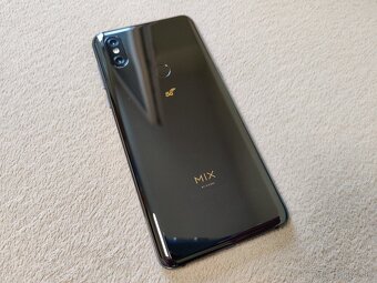 Xiaomi Mi Mix 3 - 5G. 6gb/128gb. Tmavá metalíza šedá. - 5