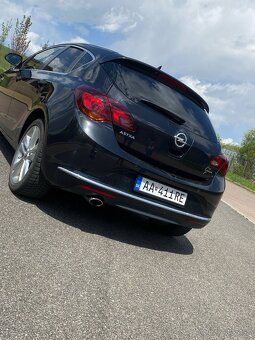 Opel Astra J 1.4 Benzín + LPG 2014 - 5