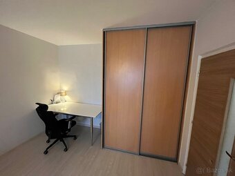 Prenajmem veľký 1 izbový byt na Škultetyho 2 v KE - 5