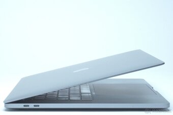 ZÁRUKA/Macbook Pro 16" TB CTO/I9 2.4GHZ32GB RAM/512GB SSD - 5