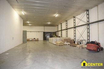 NA PREDAJ AREÁL S MUROVANOU HALOU, VÝROBNÝM PRIESTOROM, 6580 - 5