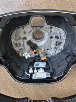 SKODA VYHRIEVANY MULTIFUNKČNÝ VOLANT S PADLAMI DSG - 5
