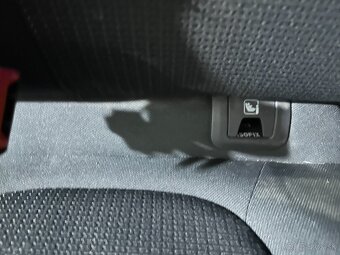 Zadné sedadlá Jaguár E-Pace L0539830AC04PVJ - 5