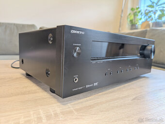 Onkyo TX-8220 - 5