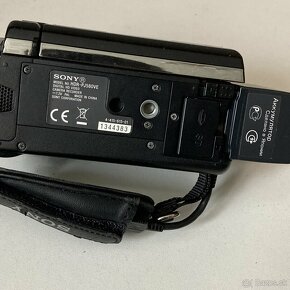 Sony HandyCam HDR-PJ580 - 5