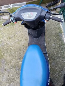 skuter Xinling VRC 5i,
50ccm 4takt , s SPZ - 5