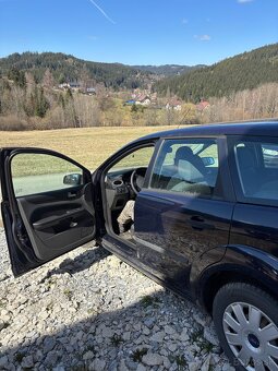 Rozpredam Ford Focus 1.6 TDCi Kombi - 5