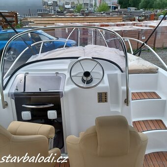 Motorový čln, loď Orion 560 SunDeck - 5