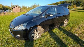 Mitsubishi Grandis - 5