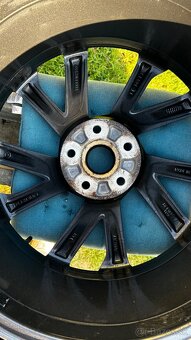 Predám hliníkový disk Vega 19” – Škoda Superb III - 5