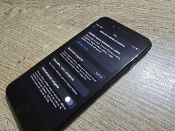 Iphone se 2020 128gb s novou bateriou v super stave plnefunk - 5