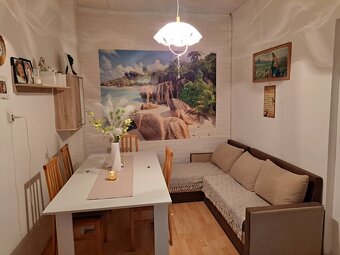 Na predaj dva rodinné domy vo Vrábloch - 5