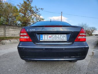 Mercedes C 320 - 5