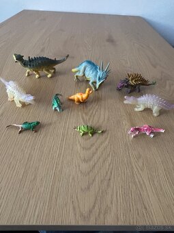 Figúrky dinosauri , lovci - 5
