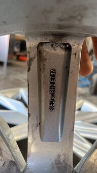 ALU disky Audi A7 8,5x19 č. 4G8601025B - 5