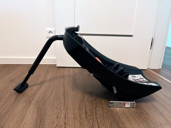 Vajíčko Cybex Aton 5 s isofixovou základňou - 5
