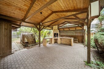 5 IZB.ROD.DOM S UNIKÁTNYM POZEMKOM - JURSKÁ, NOVÉ MESTO,BRAT - 5