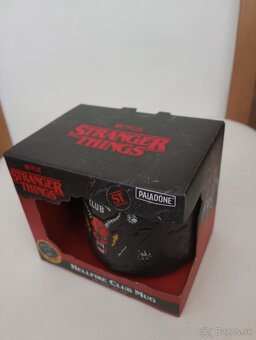 hrncek  salka stranger things - 5