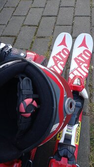 Predám detský lyžiarsky set Atomic - 5