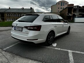 Škoda Superb Combi 4x4 Laurint&Klement - 5