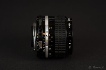 Nikon FE. Nikkor 1:2/35mm - 5
