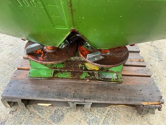 1200L Rozmetadlo AMAZONE ZA-F 1204 - 5