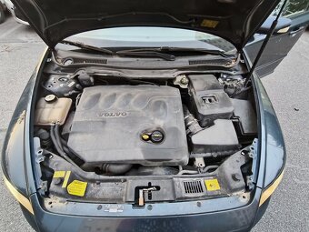 Volvo V50 - 5