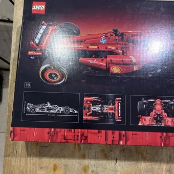 LEGO Technic 42207 Ferrari SF-24 F1 - 5