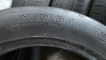 Predám semislick 225/45 R17 - 5