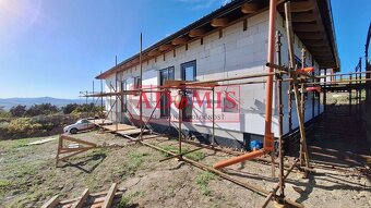 ADOMIS - predám pekný 5-izbový bungalov2, 123m2,možný odpoče - 5