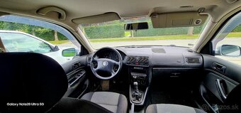 Volkswagen Golf - 5