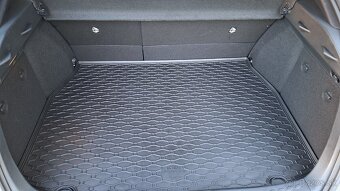 Toyota C-HR 2,0 Hybrid Dynamic Force 184 k e-CVT STYLE - 5