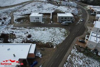 BartanusReality - Na predaj exkluzívny pozemok o rozlohe 553 - 5