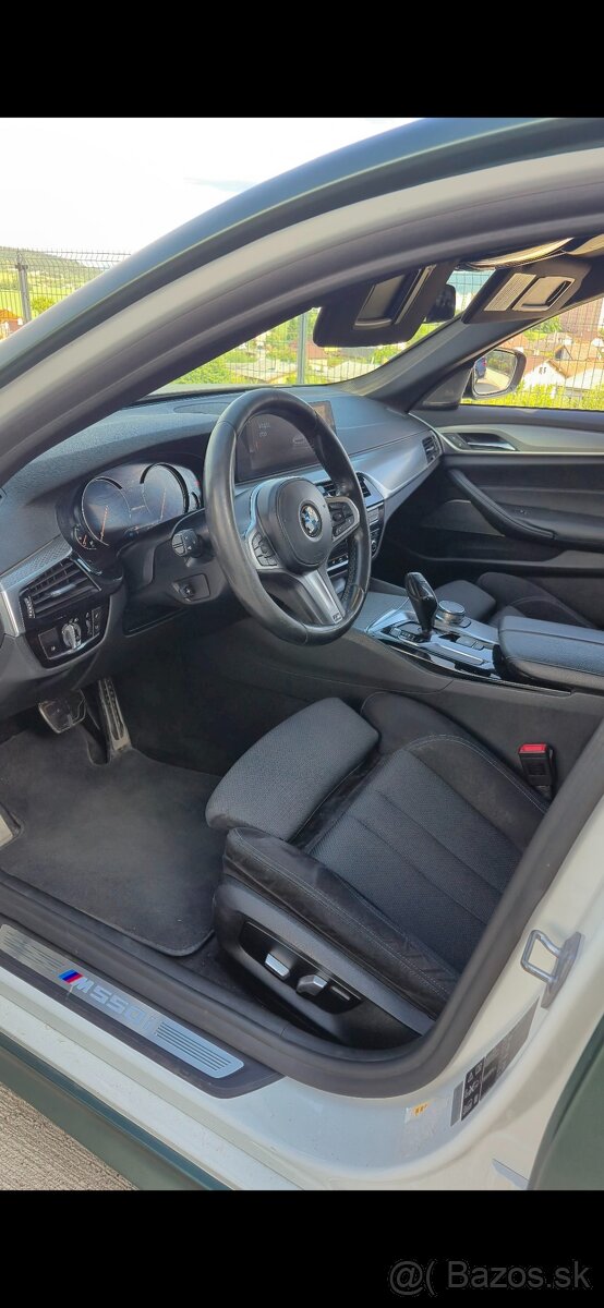 BMW Rad 5 M550i xDrive A/T G 30 2018 - 6