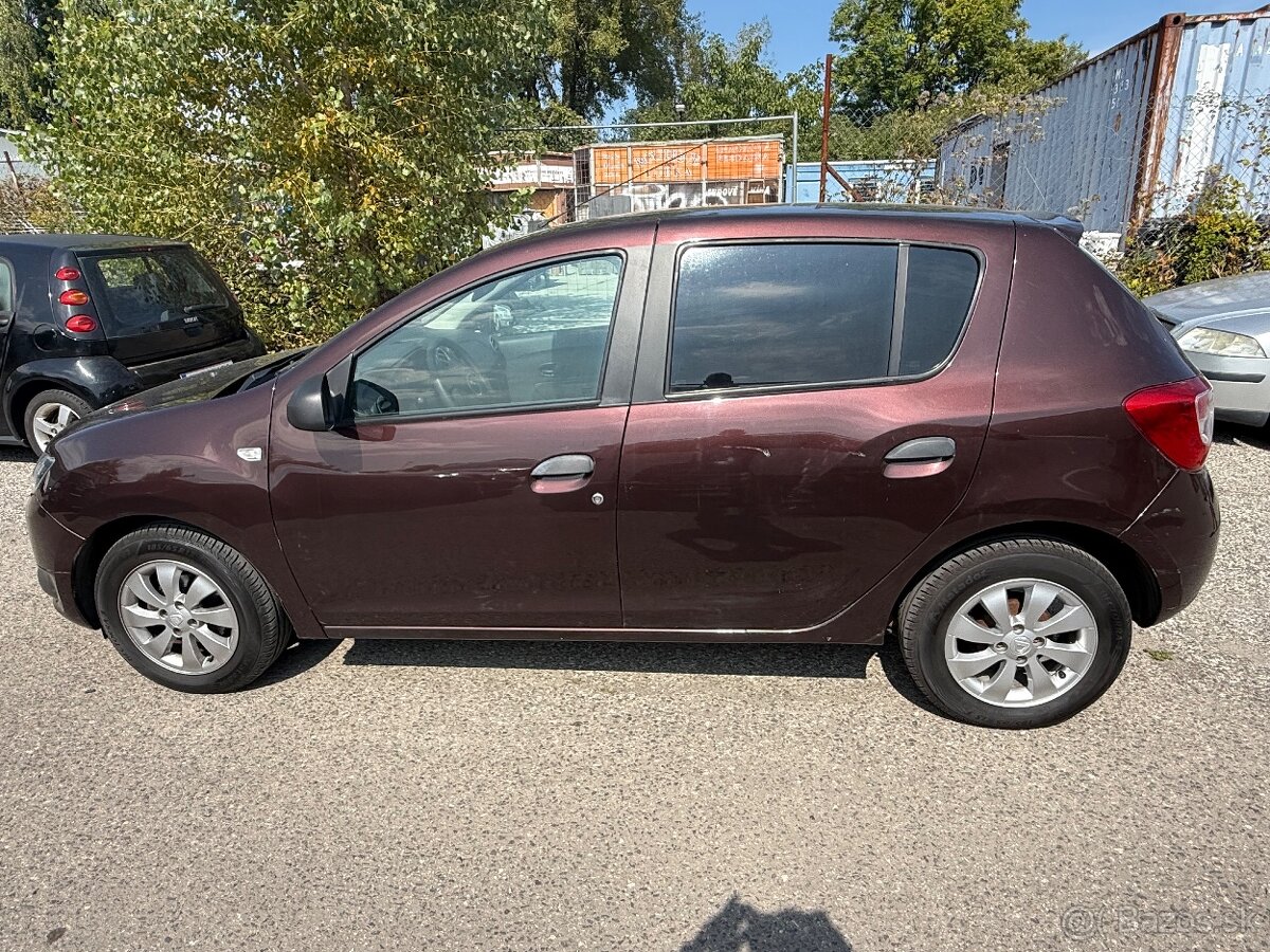 Dacia Sandero - 6