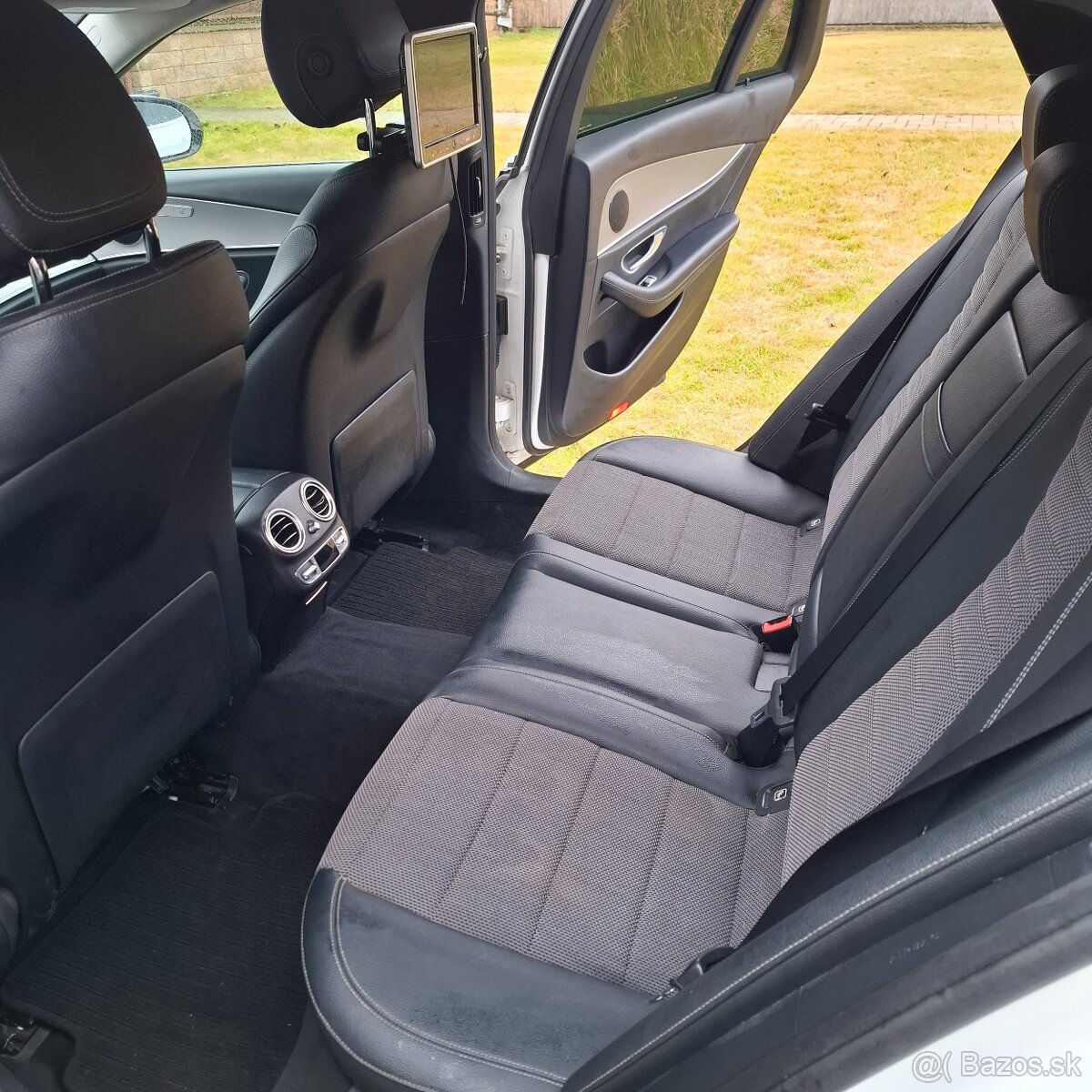 Mercedes Benz E220 D 4Matic cena s DPH - 6