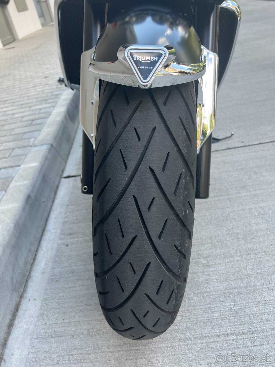 Predám Triumph Rocket III - 6