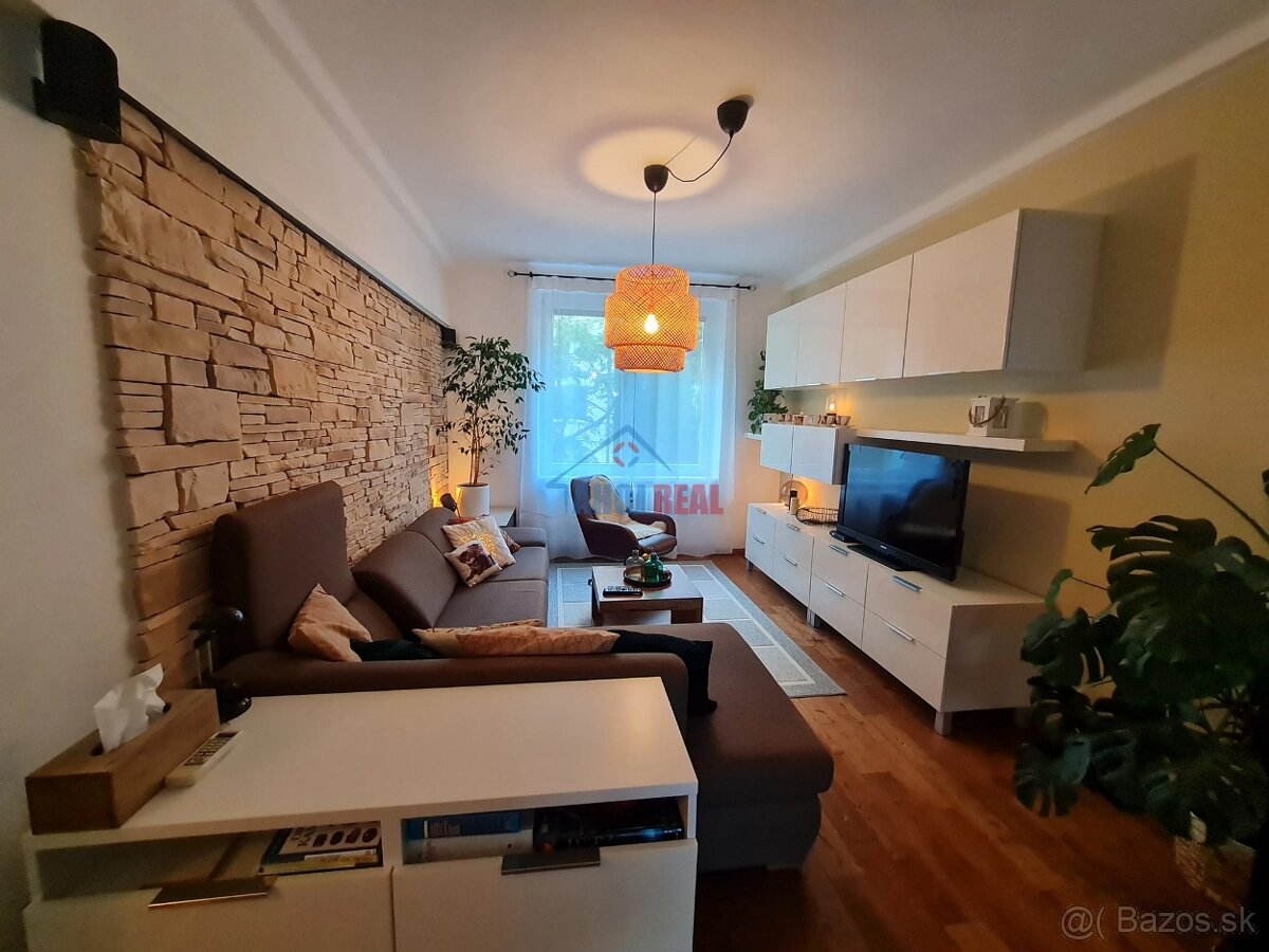 PÁRIČKOVÁ 2-IZB zariadený BYT, RUŽINOV NIVY pri OC NIVY - 6