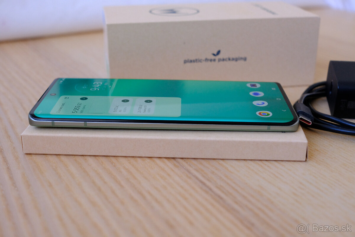 Predám mobil Motorola Edge 40 zeleny - TOP STAV - 6