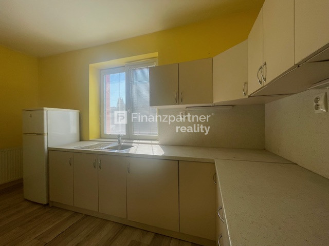 Rodinný dom na bývanie aj podnikanie priamo v meste (F659-12 - 6