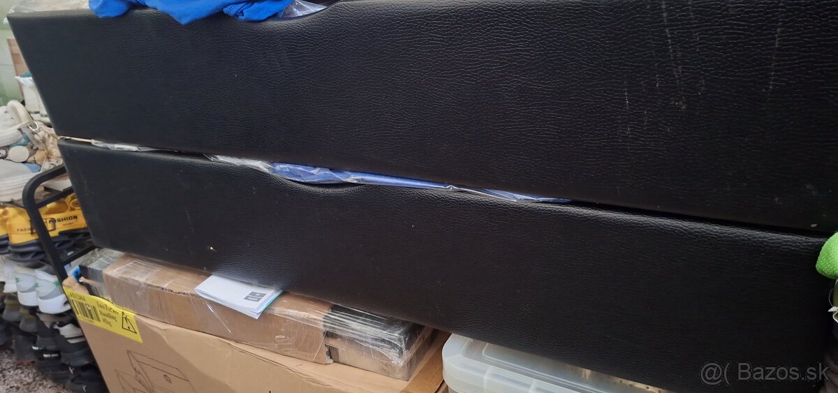 Postel + nočné stolíky - 6