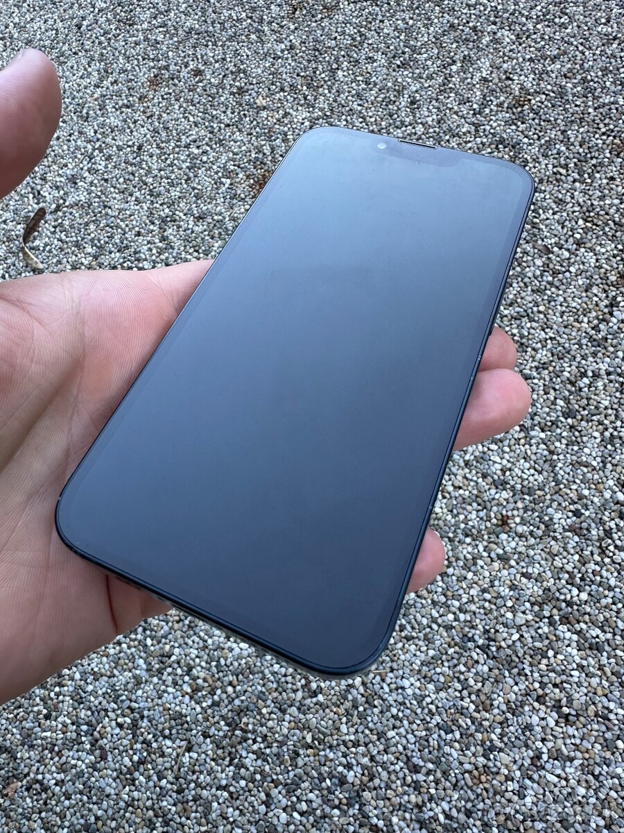 IPhone 13 - baterie 100% - 6