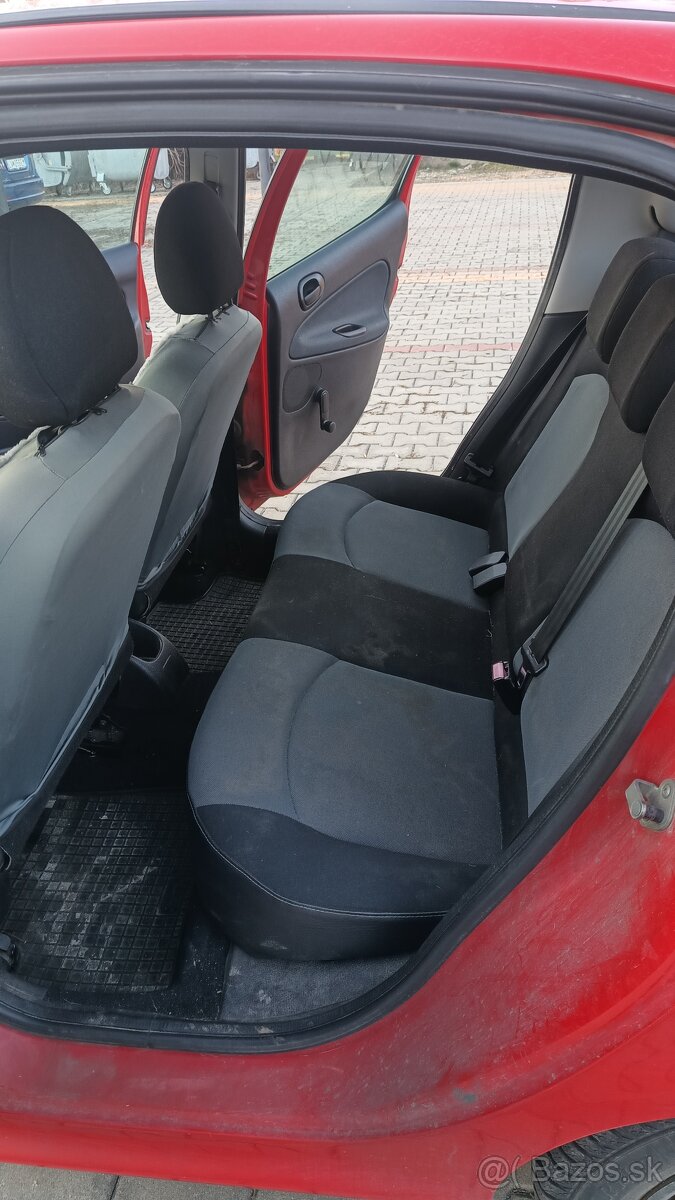 Peugeot 206 - 6