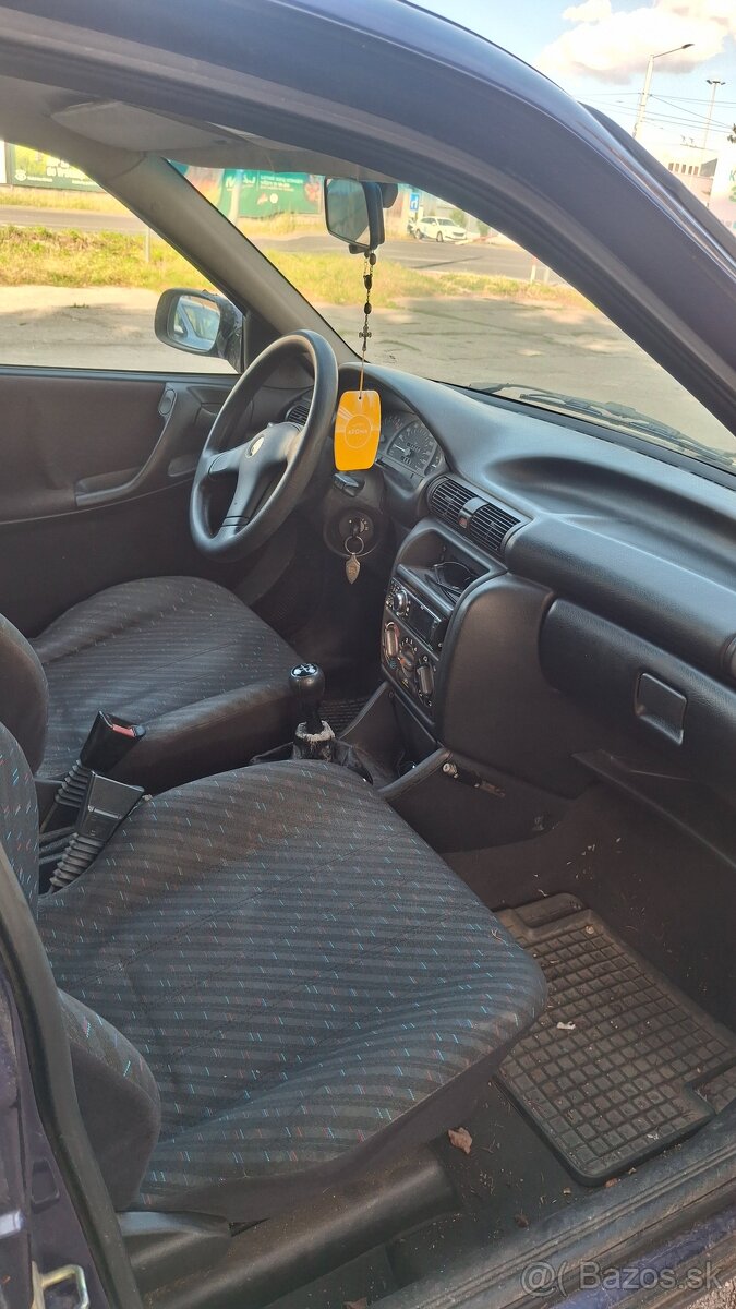 Predám Opel Astra - 6