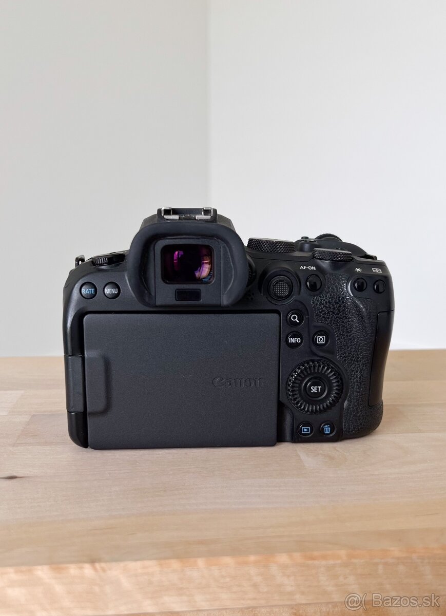 Canon EOS R6 - 6
