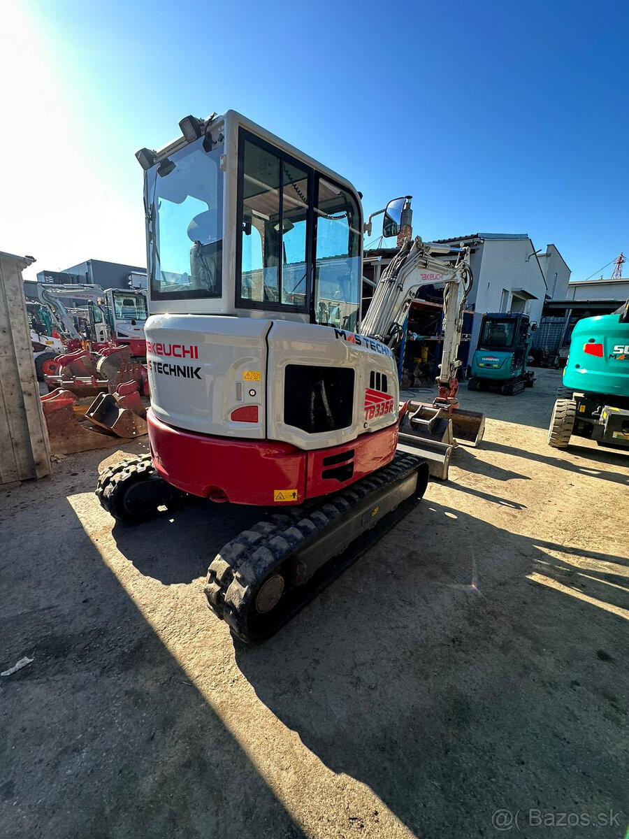 TAKEUCHI TB335R DIESEL - 6