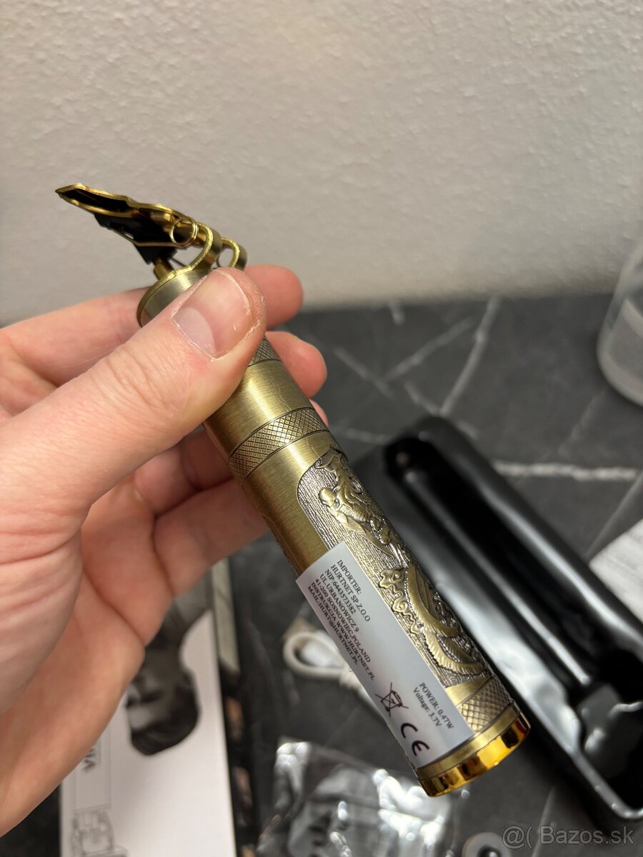 Strojček na vlasy a fúzy - 6