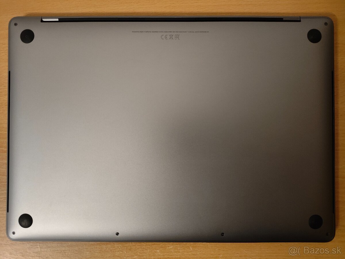 MacBook Pro 15 2019 | i7 • 16GB • 256GB SSD - 6